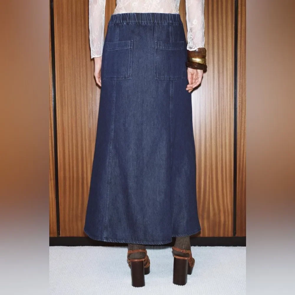 NWT ZARA Classic Blue Denim Skirt Size XS